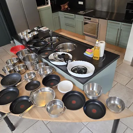 Big And Comfortable Triplex In Daire